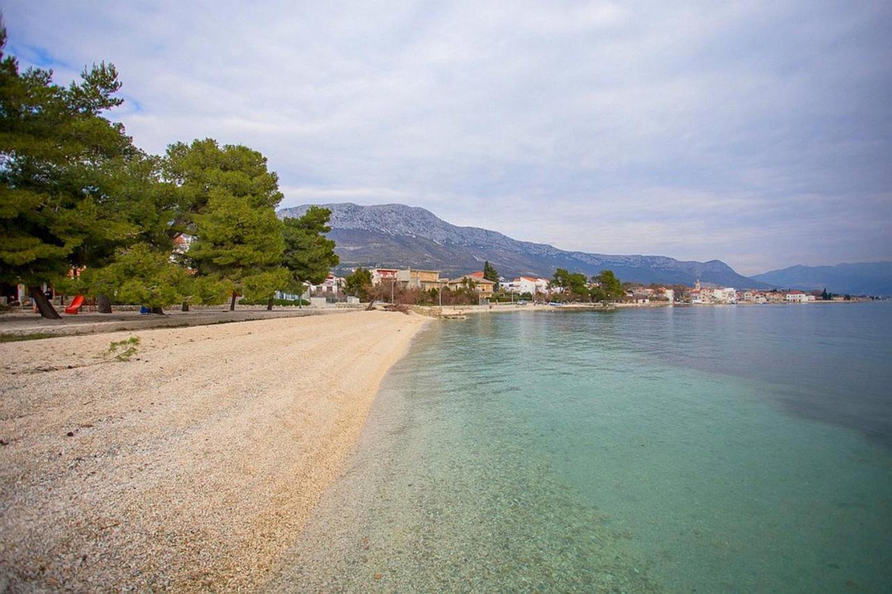 Villa Elysium - Beautiful Family House With Heated Pool Kaštela Exteriör bild